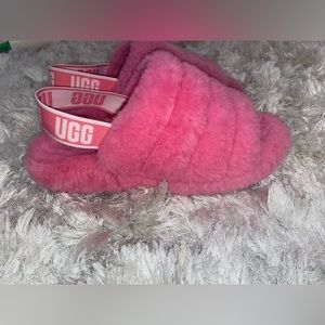 UGG Fluff yeah Slides hot pink
